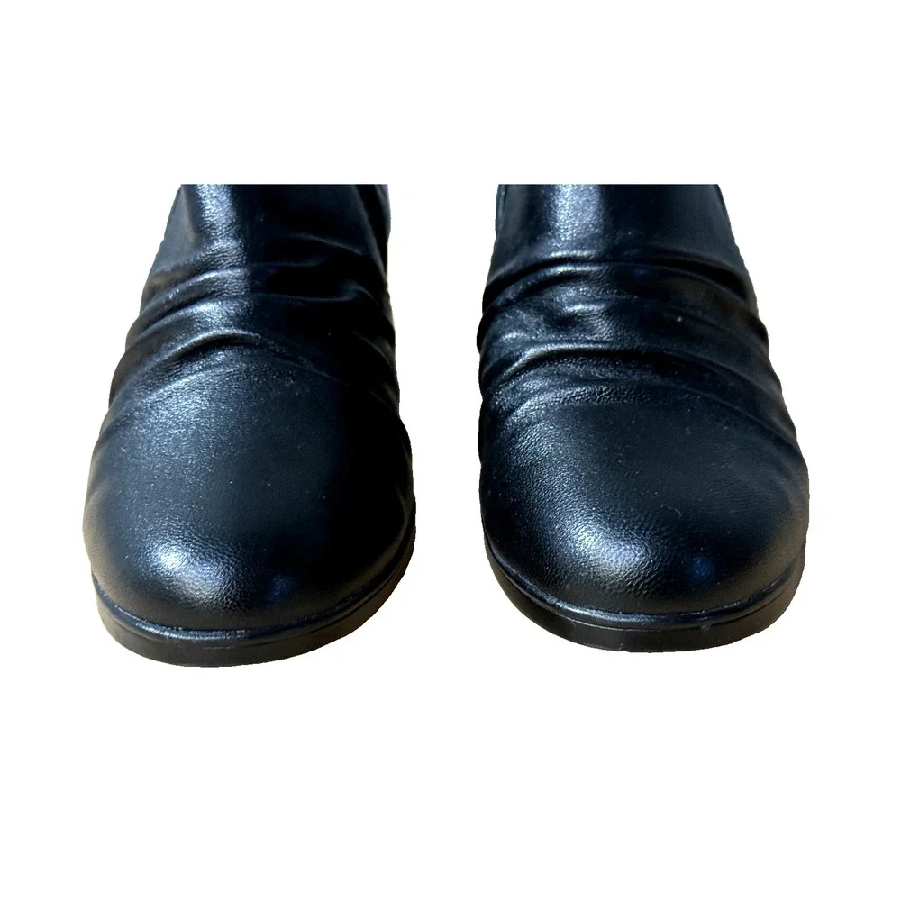 Clarks these collection